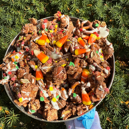 Sweet Thing Bake Shop - Cookie Charcuterie Thanksgiving Trash